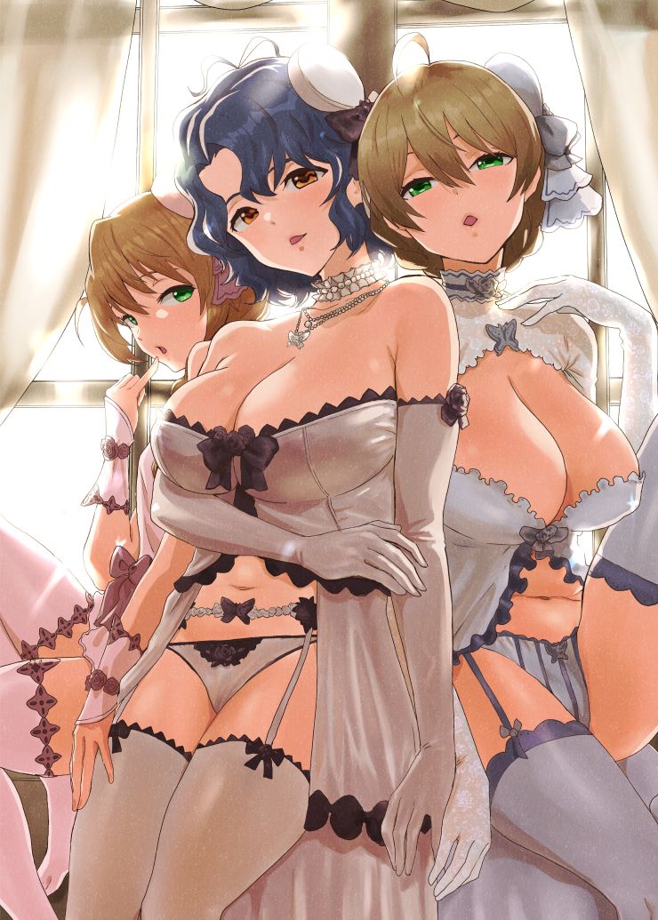 Artist || Nekoi Mie page 4 full