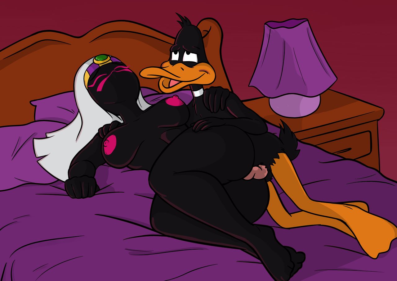 Duck Dodgers page 4 full